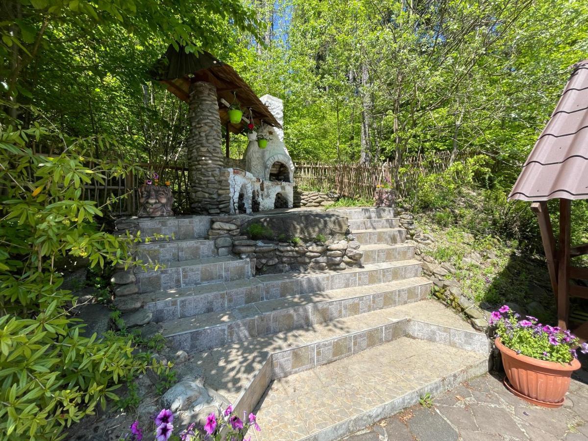 Grunok (Adults Only) Hotel Pilipets Buitenkant foto